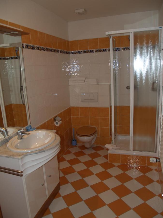 Motel U Krbu Vestec  Room photo